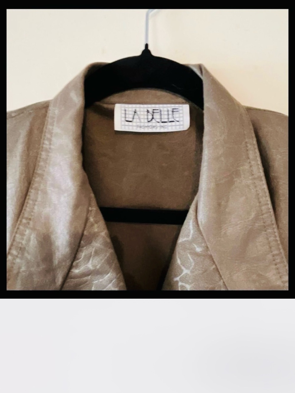 La Belle Olive Green Cropped Leather Jacket - Picture 4 of 6